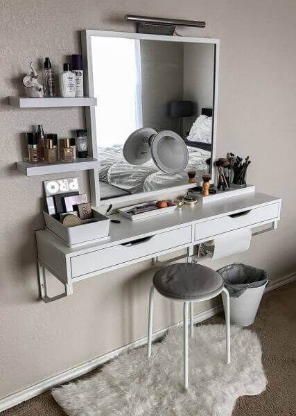 makeup storage for small bedroom