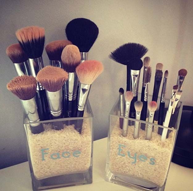 storage ideas for makeup brushes