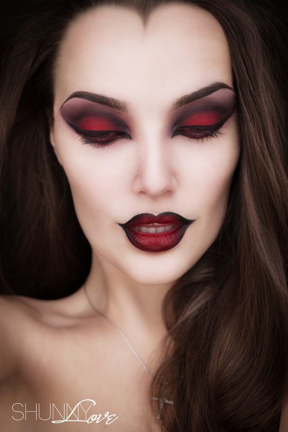 makeup ideas for vampire woman