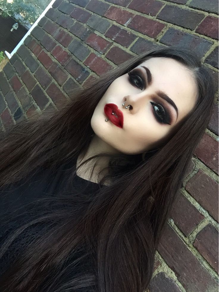gothic vampire makeup ideas