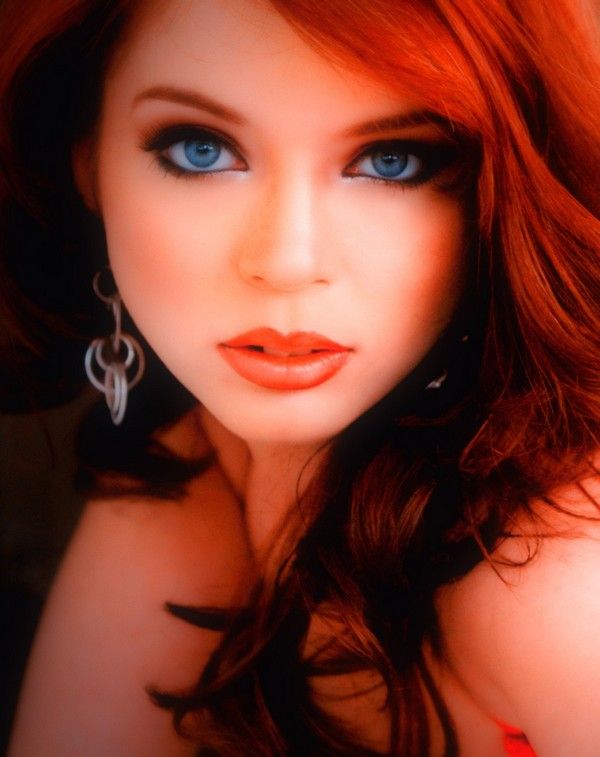 makeup ideas for blue eyes and red hair