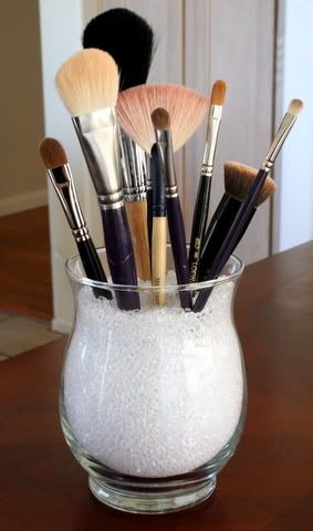 cool ideas for makeup brushes
