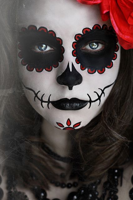 easy makeup for day of the dead