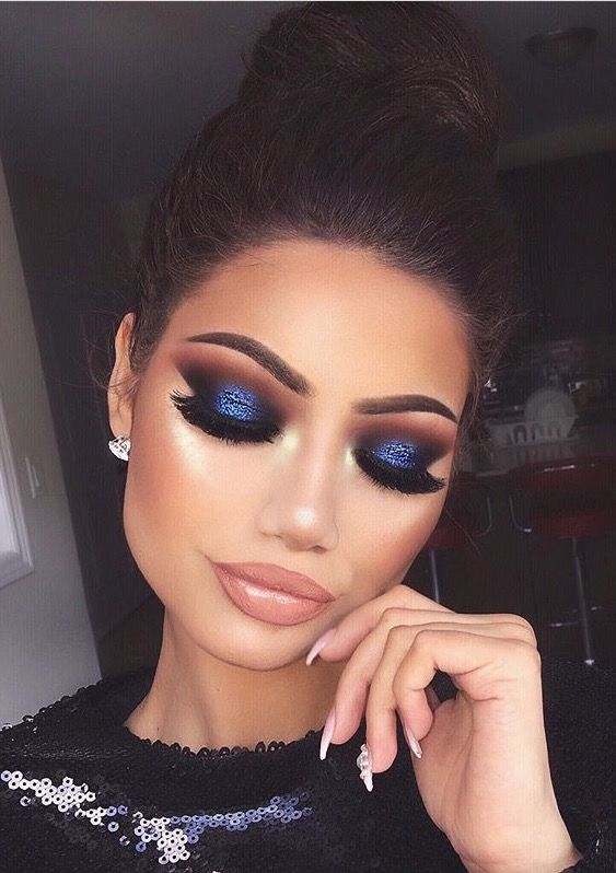 dark blue dress makeup ideas