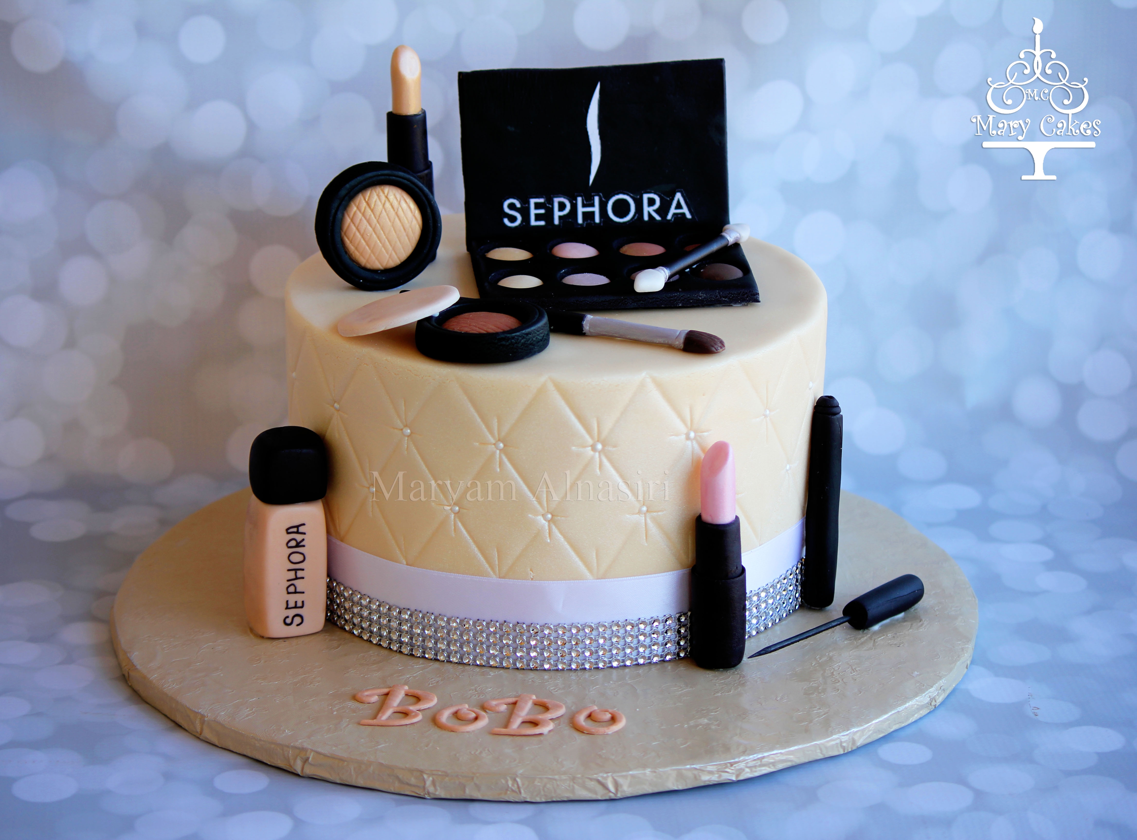 cake ideas for makeup lovers
