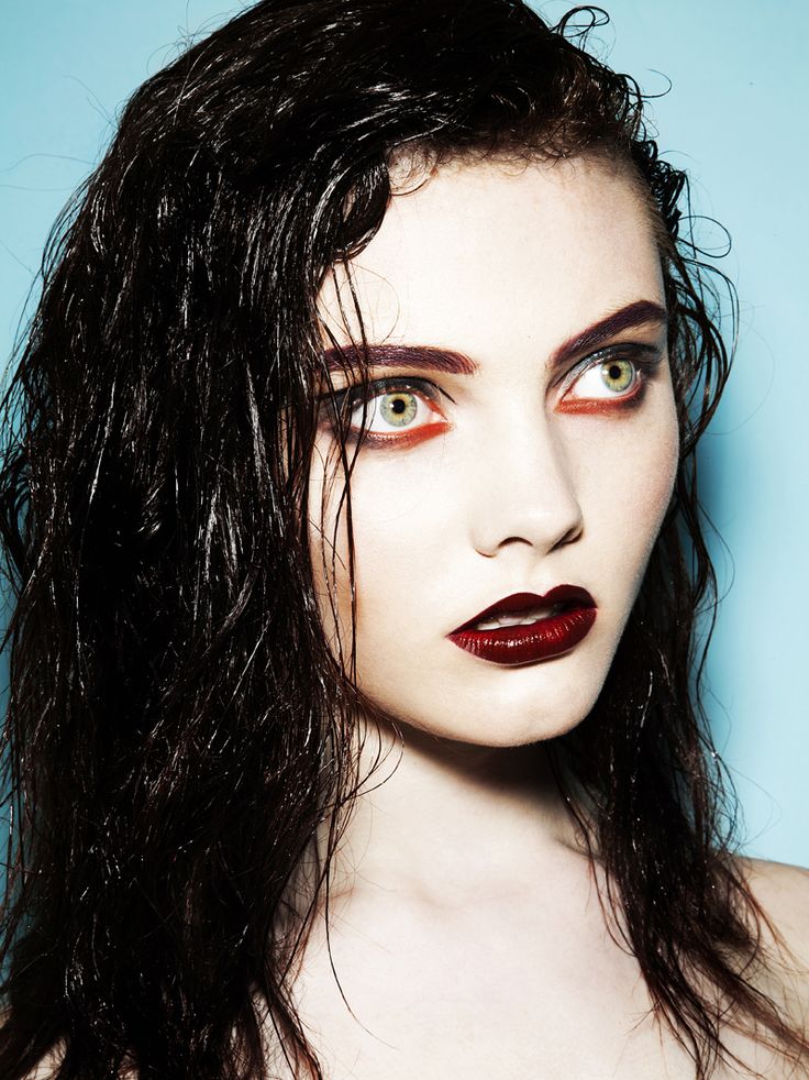 gothic vampire makeup ideas.