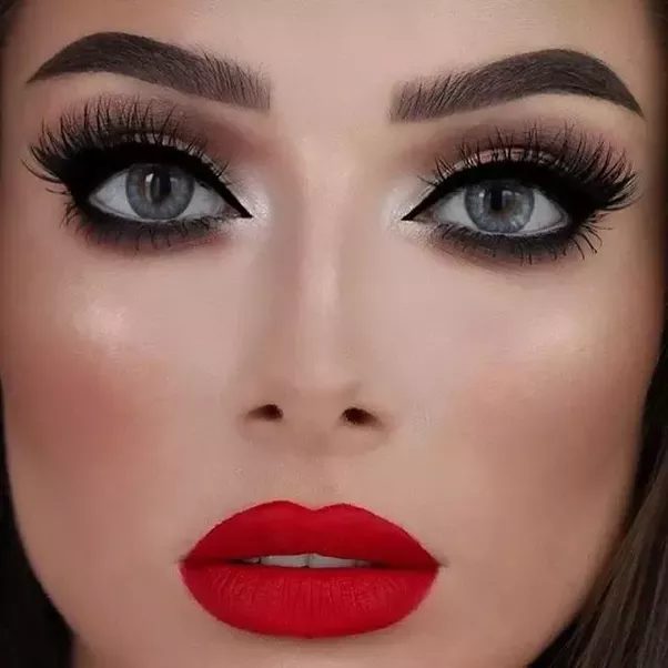eye makeup ideas for red dress