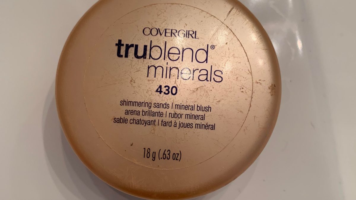 I rely on this perfect (unfortunately discontinued) blush for my everyday makeup – any suggestions for similar products?