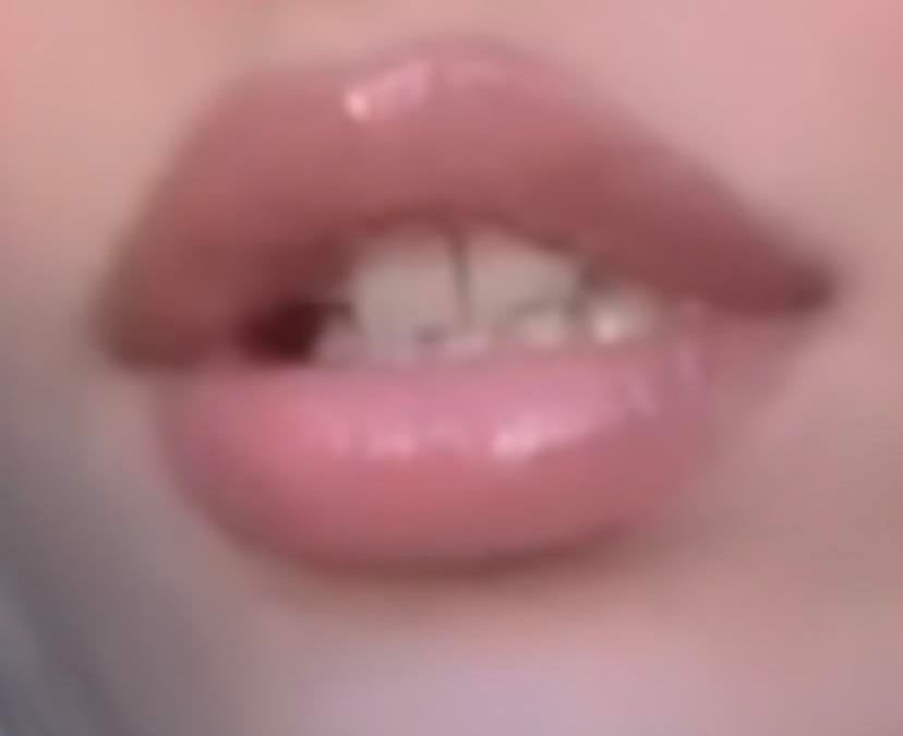Can anyone help find a similar lip combo?