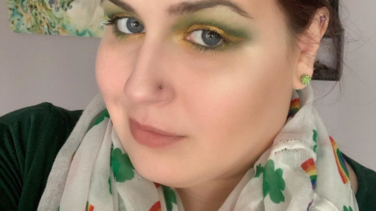 Green and gold look for St. Patrick’s Day